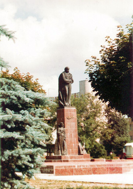 Пам'ятник Т.Г.Шевченку в Івано-Франківську.