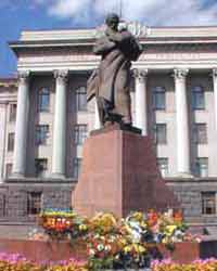 Пам'ятник Т.Г.Шевченку у місті Луцьк
