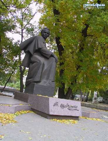 Пам'ятник Т. Г. Шевченку в Дніпропетровську